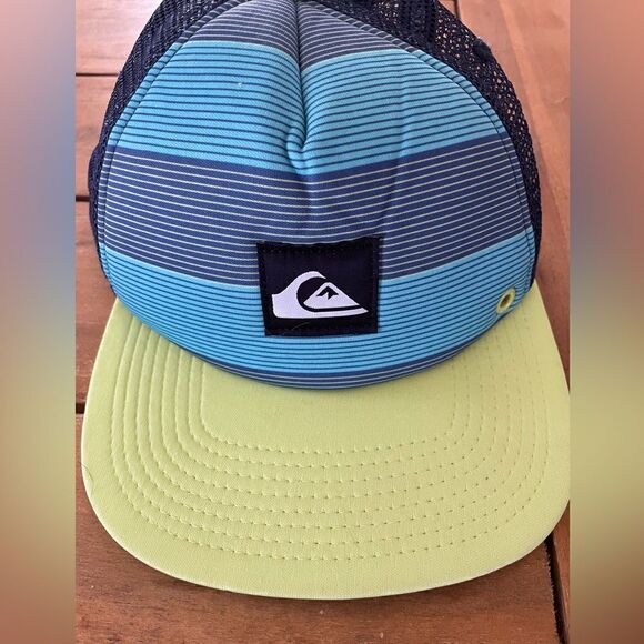 Quiksilver trucker hat  - Picture 2 of 5